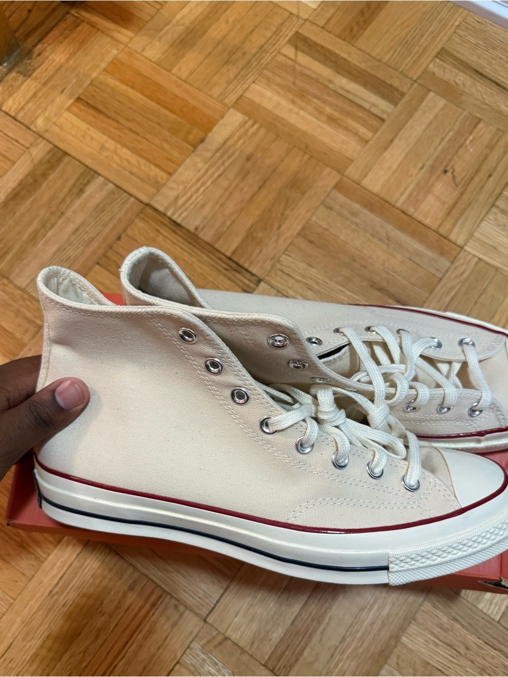 BNIB Mebs Converse CHUCK 70 HI SNEAKERS IN PARCHMENT size 10.5